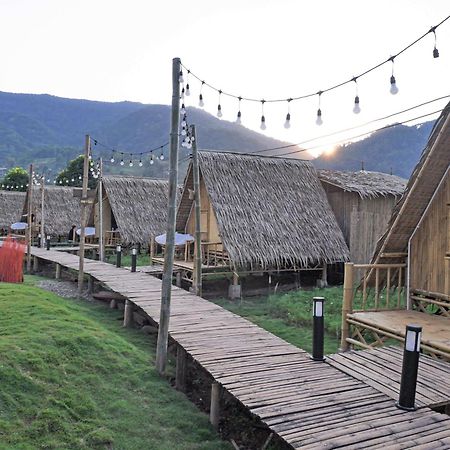 Yellowstone Camps Resort Sapan Ban Huai Ti Bagian luar foto